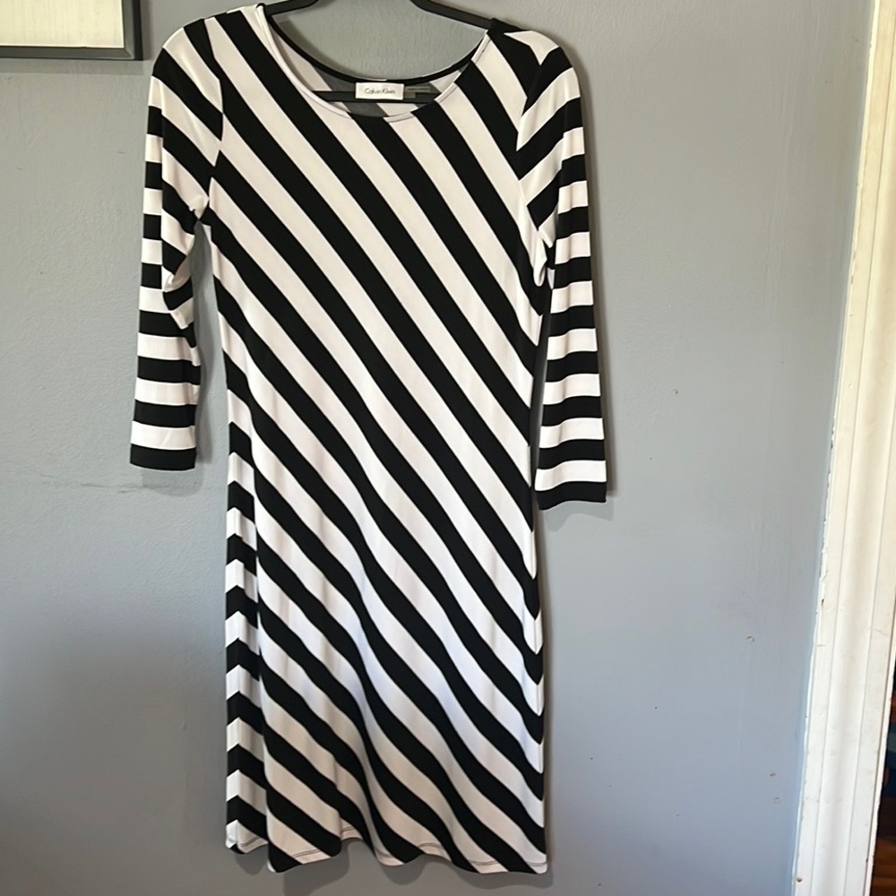 CALVIN Klein Black & White Striped 3/4 Sleeve Dress Size 6